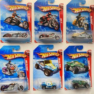 Hot Wheels Race World- Highway, Beach & Jungle 6pc